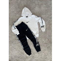 Chándal Nike Negro Blanco Tira
