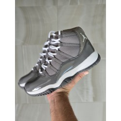 Jordan 11 Gris