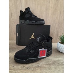 Jordan 4 negra
