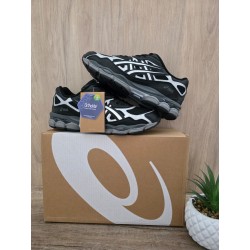 Asics negra blanca