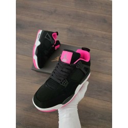 JORDAN 4 NEGRA SUELA ROSA