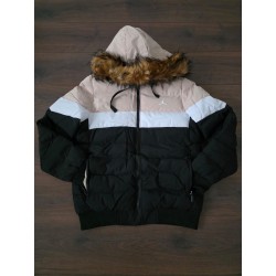 Abrigo jordan pelo negro beige