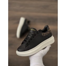ALEXANDER MCQUEEN NEGRA LV