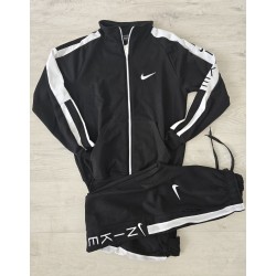 Chandals nike logo lateral...