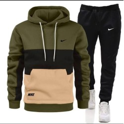 Chandal nike 3 colores...